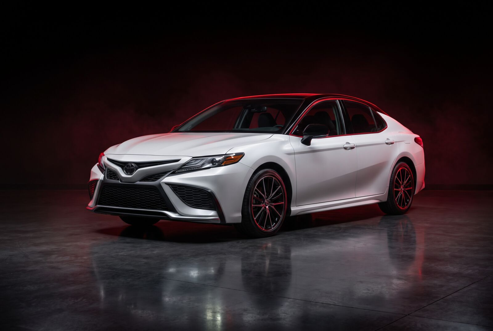 Toyota Camry, luxury sedan